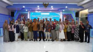 Rektor Universitas Hang Tuah Tutup Pelaksanaan Audit Dokumen ISO 9001:2015 dan ISO 21001:2018