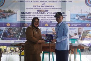 Fakultas Vokasi Pelayaran Universitas Hang Tuah Wujudkan Smart Coastal Village 4.0, Perkuat Kemandirian Nelayan Pesisir Bangkalan