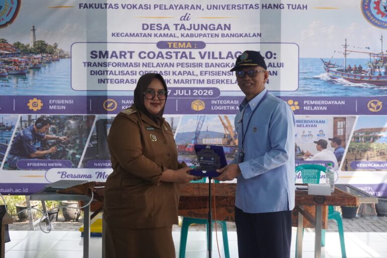 Fakultas Vokasi Pelayaran Universitas Hang Tuah Wujudkan Smart Coastal Village 4.0, Perkuat Kemandirian Nelayan Pesisir Bangkalan
